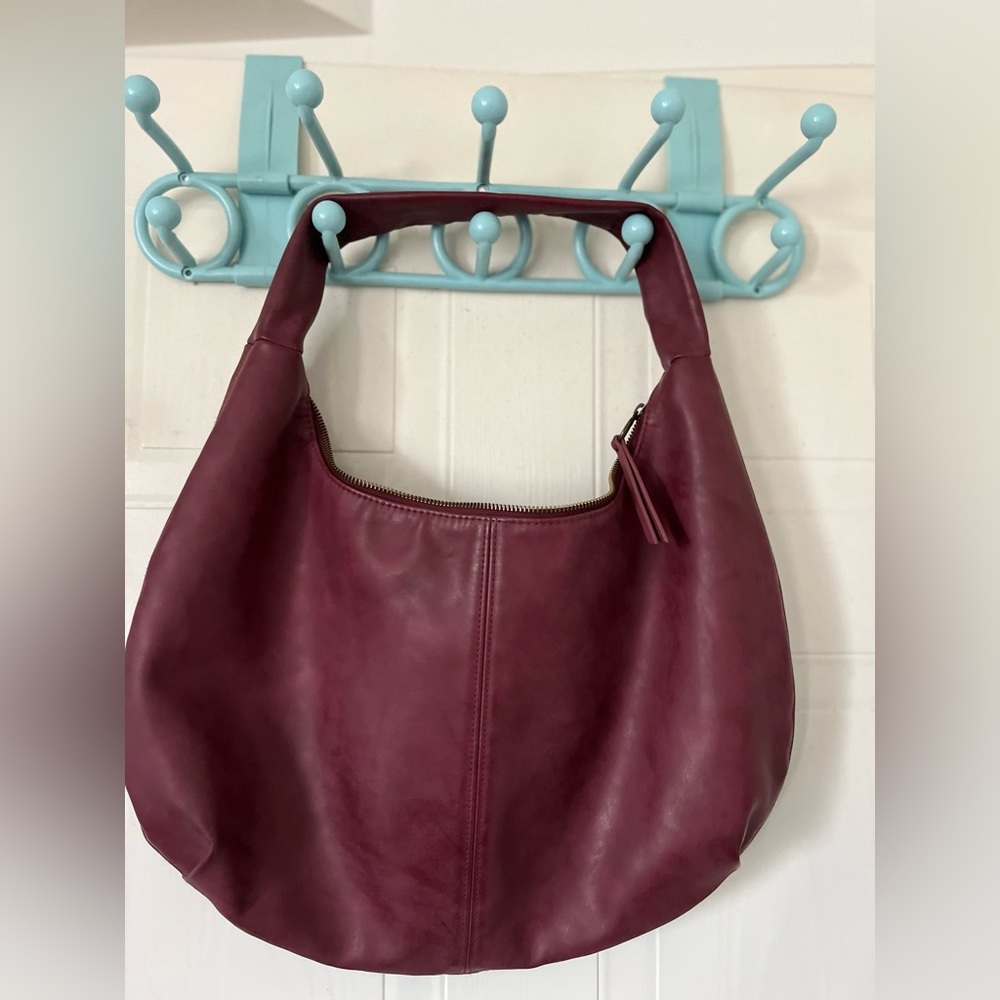 Universal Threads faux-leather Shoulder Bag - Picture 4 of 10